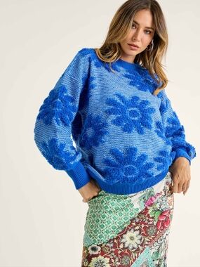 Davi & Dani Floral Sweater Size M Oversized Blue Flower Daisy EUC